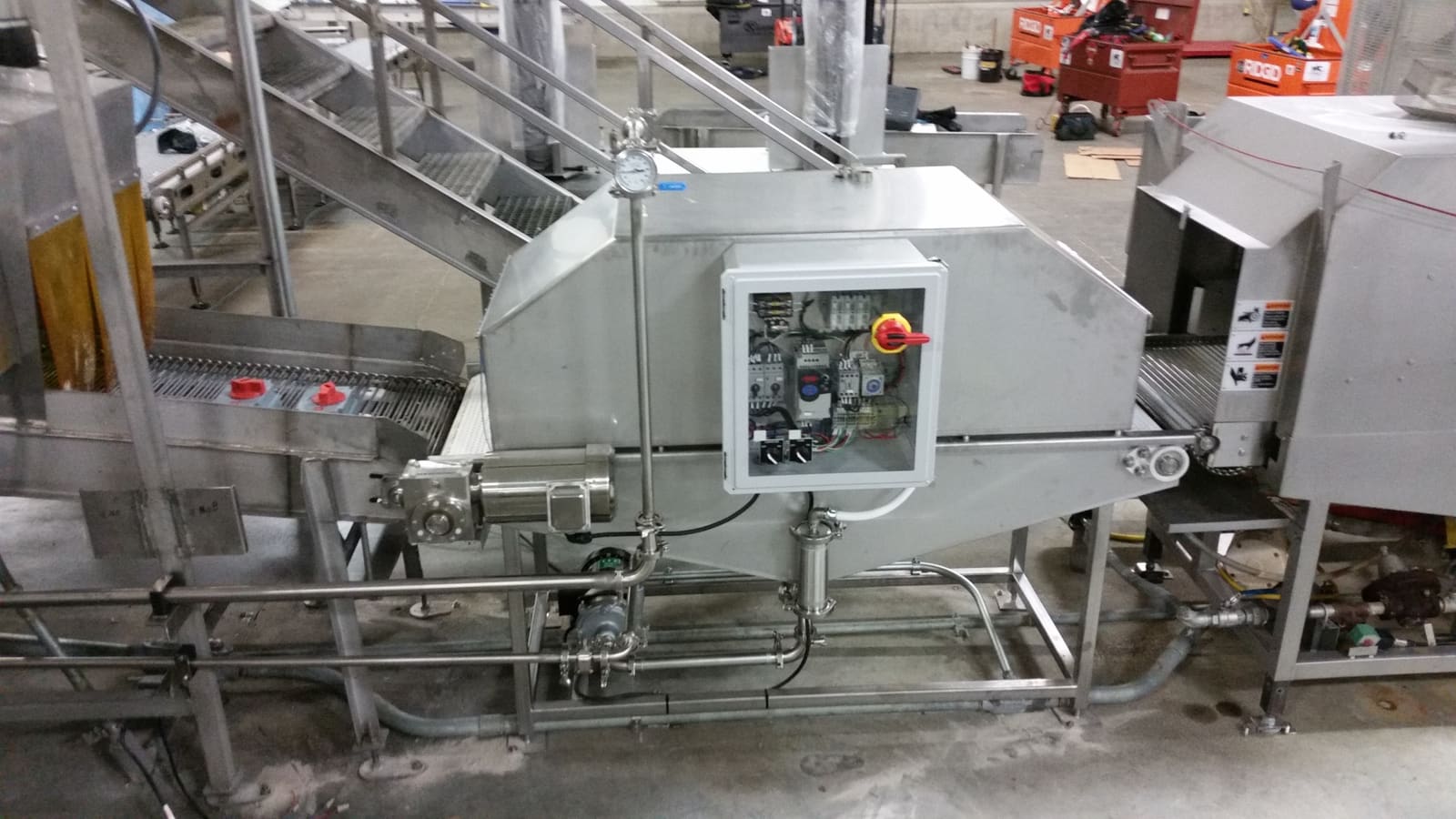 360-degree acid application cabinet with controls
